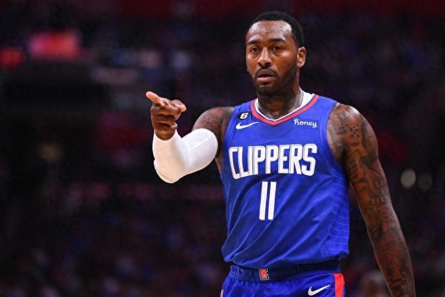 周鹏:詹姆斯38岁还这么猛 我也能继续绽放光芒