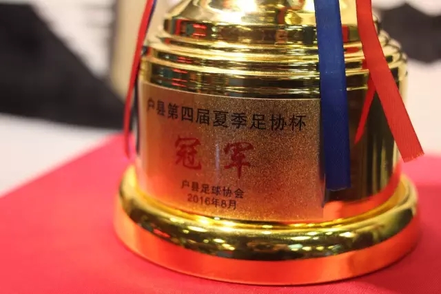 打进2球助攻1次 那不勒斯中场获评欧足联全场最佳