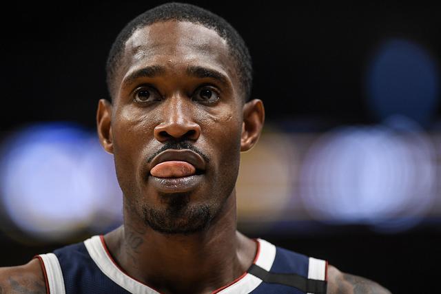 阿门23+14+10火箭双杀骑士 猛龙送老鹰4连败